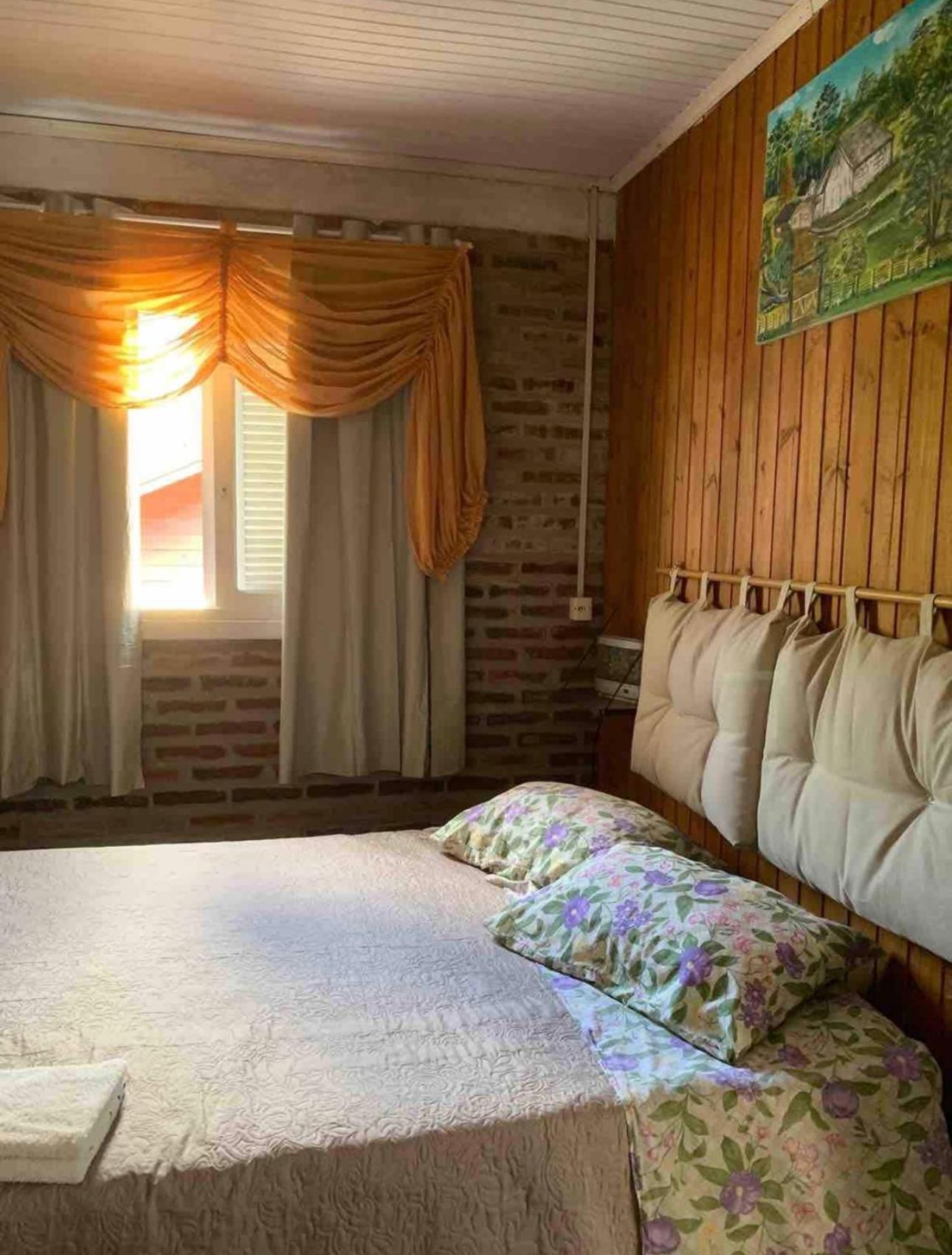 Hospedagem Da Dona Carla Canela Εξωτερικό φωτογραφία